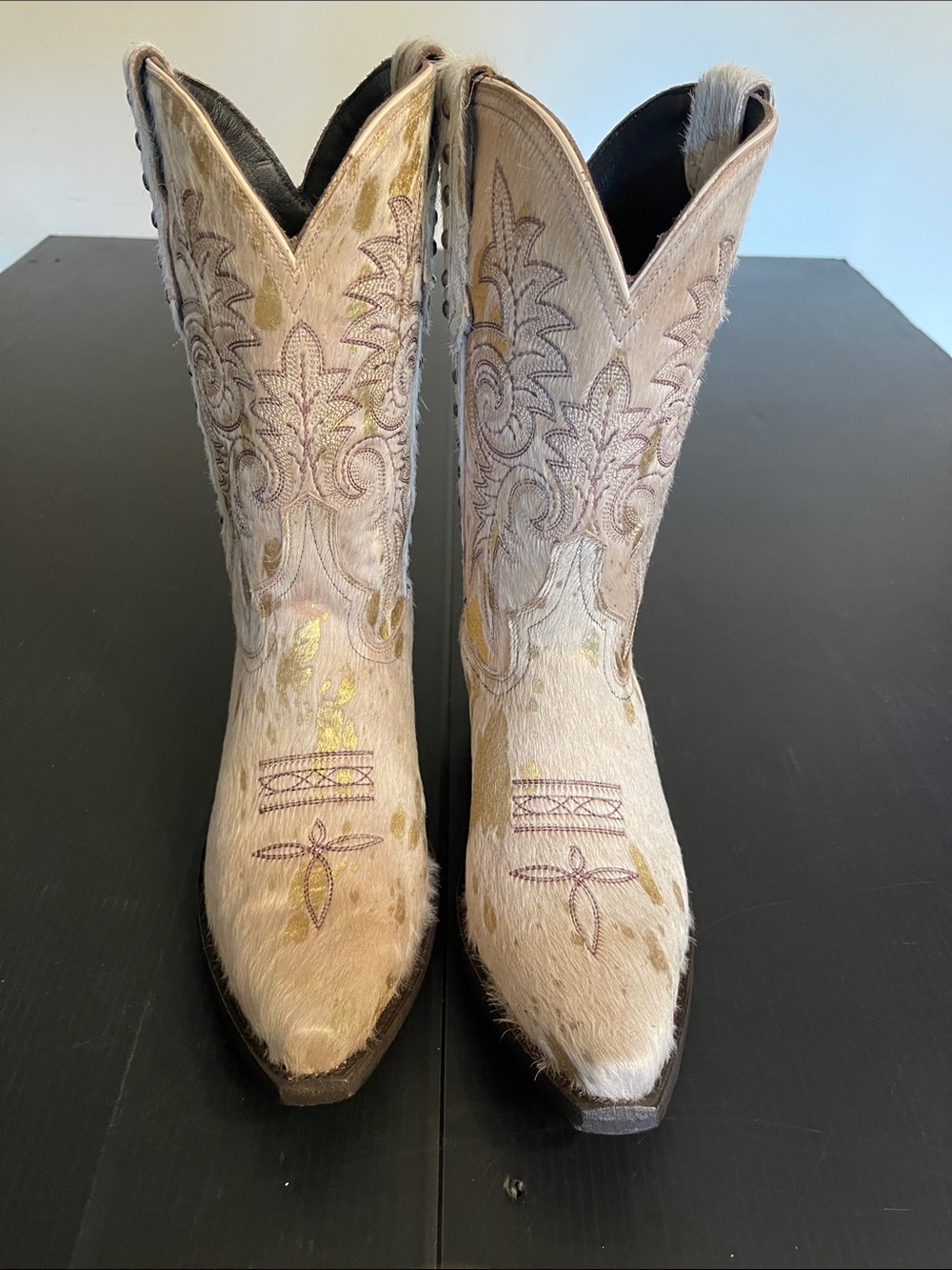 Double D Ranch Spaghetti Western Boots 
Devore Bege  & Golden Cow
Size  8.5 NWB